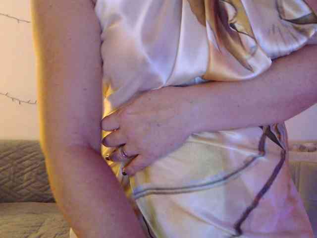 goodSnowQueen webcam