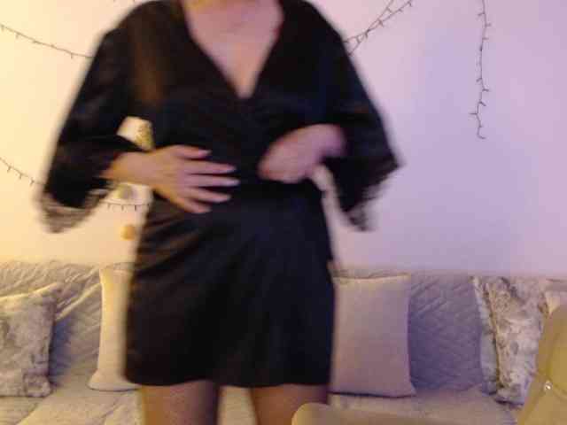 goodSnowQueen webcam