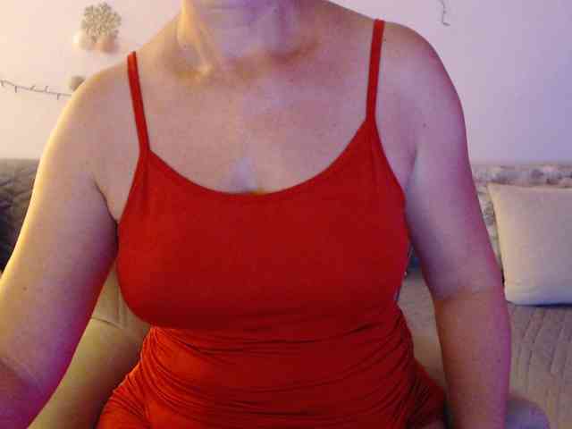 goodSnowQueen webcam