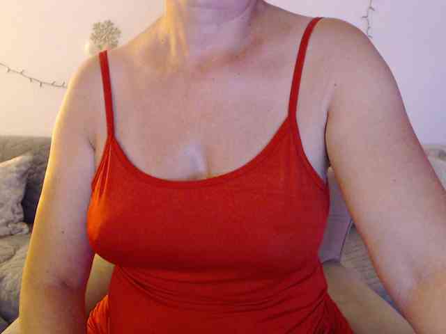 goodSnowQueen webcam