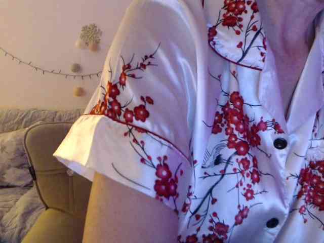 goodSnowQueen webcam