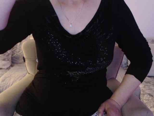 goodSnowQueen webcam
