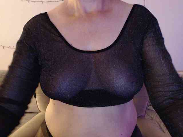 goodSnowQueen webcam