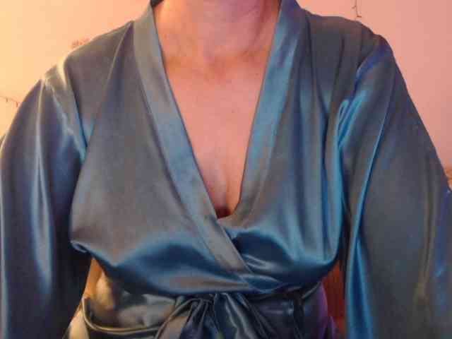 goodSnowQueen webcam