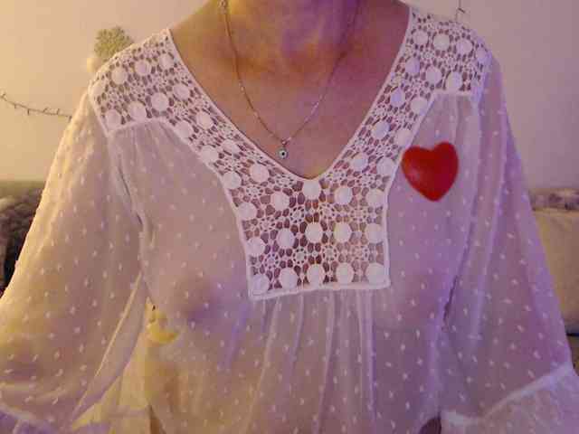goodSnowQueen webcam