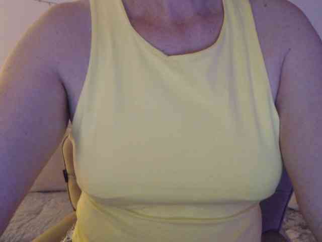 goodSnowQueen webcam
