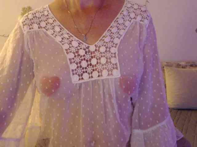 goodSnowQueen webcam