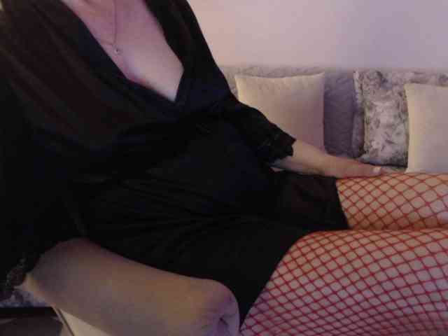 goodSnowQueen webcam