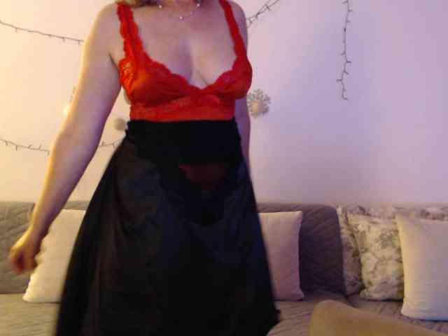 goodSnowQueen webcam