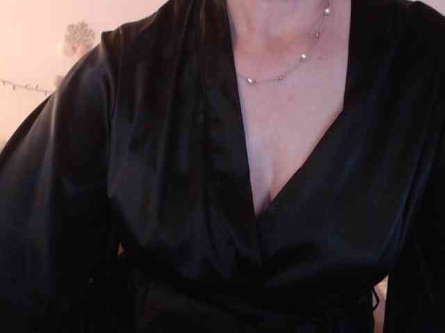 goodSnowQueen webcam