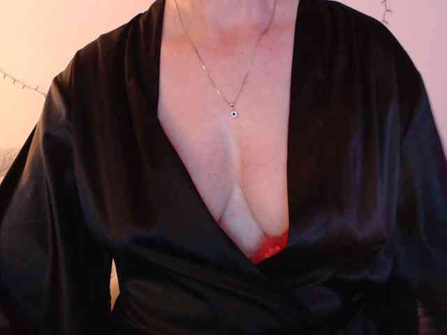goodSnowQueen webcam