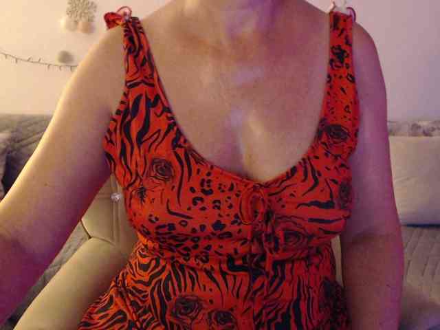 goodSnowQueen webcam