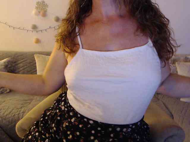 goodSnowQueen webcam