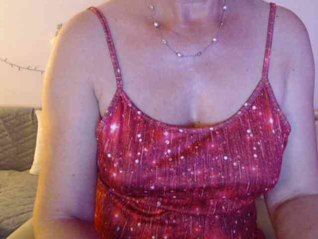 goodSnowQueen webcam