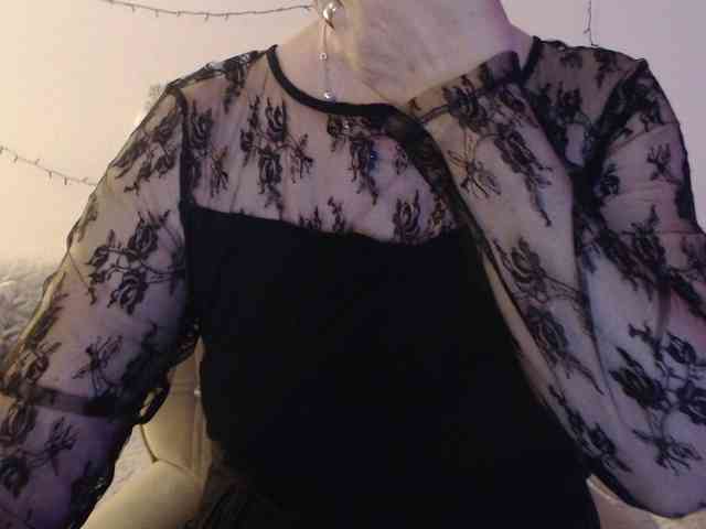 goodSnowQueen webcam