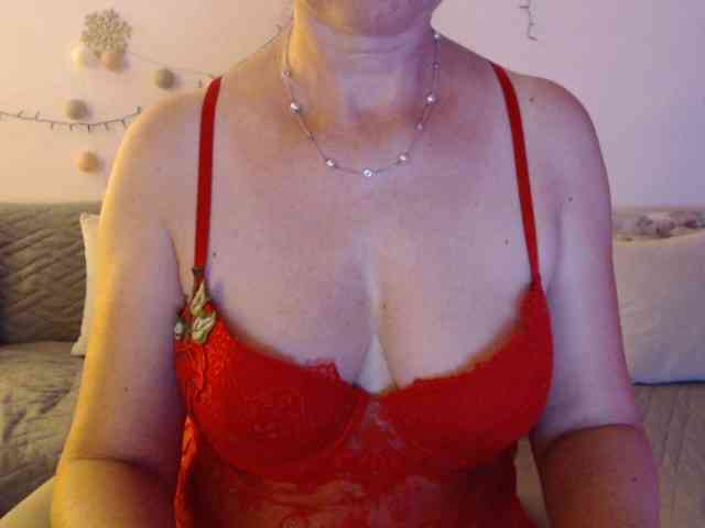 goodSnowQueen webcam