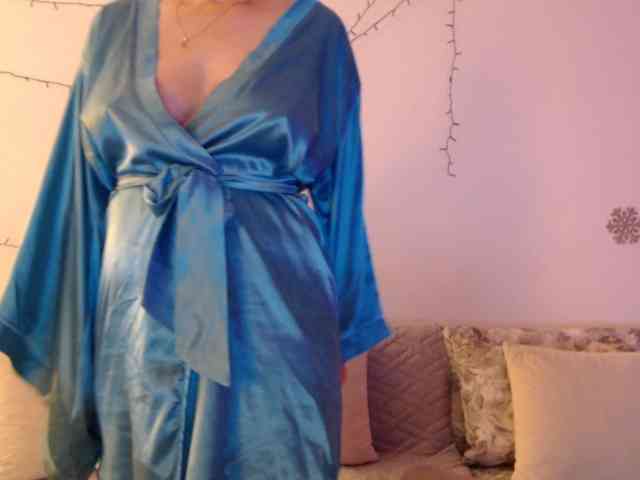 goodSnowQueen webcam