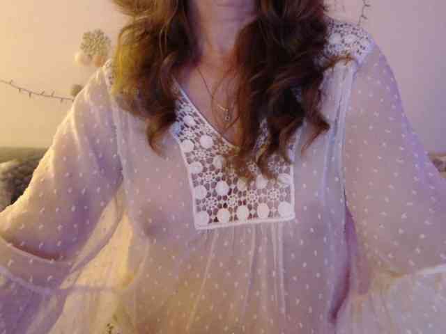 goodSnowQueen webcam