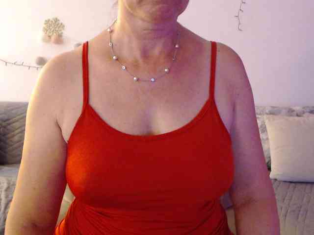 goodSnowQueen webcam