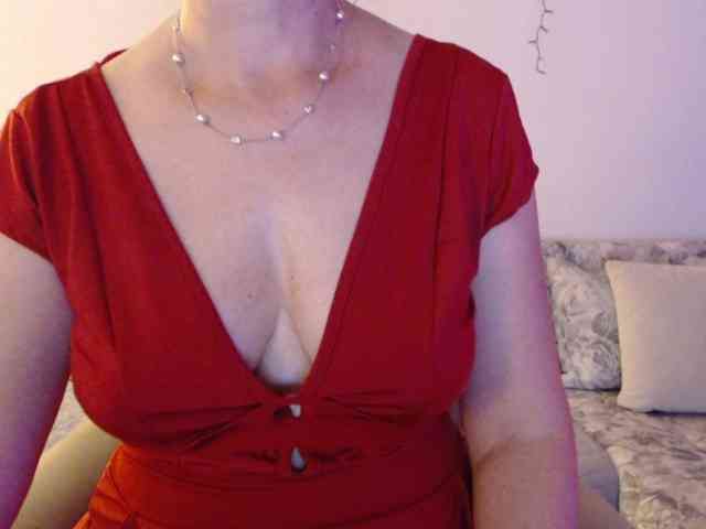goodSnowQueen webcam