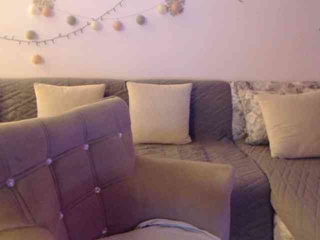 goodSnowQueen webcam