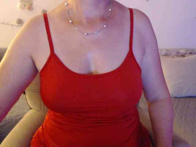 goodSnowQueen webcam