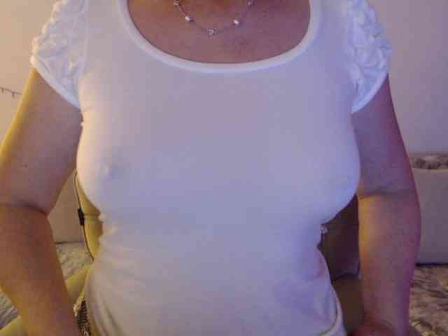 goodSnowQueen webcam
