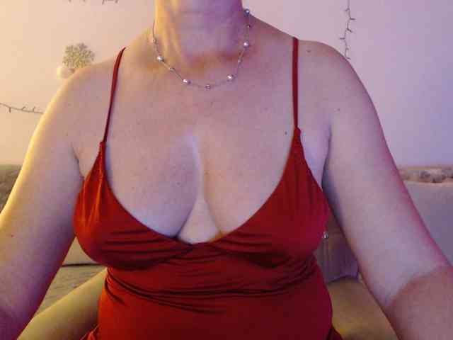 goodSnowQueen webcam