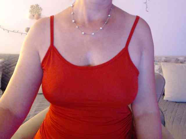 goodSnowQueen webcam