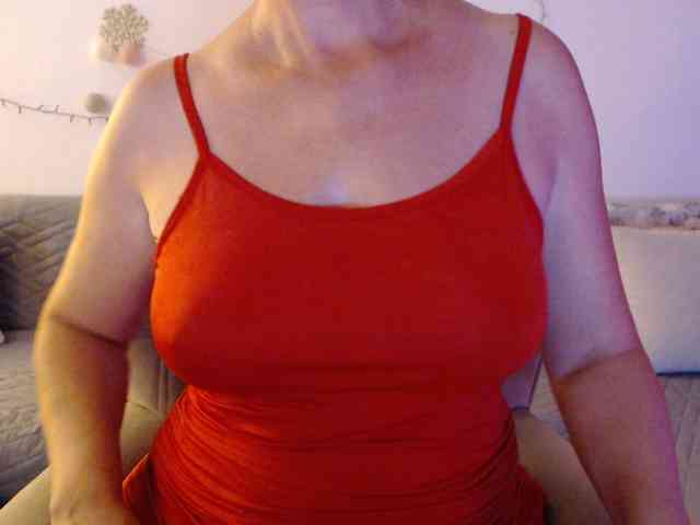 goodSnowQueen webcam