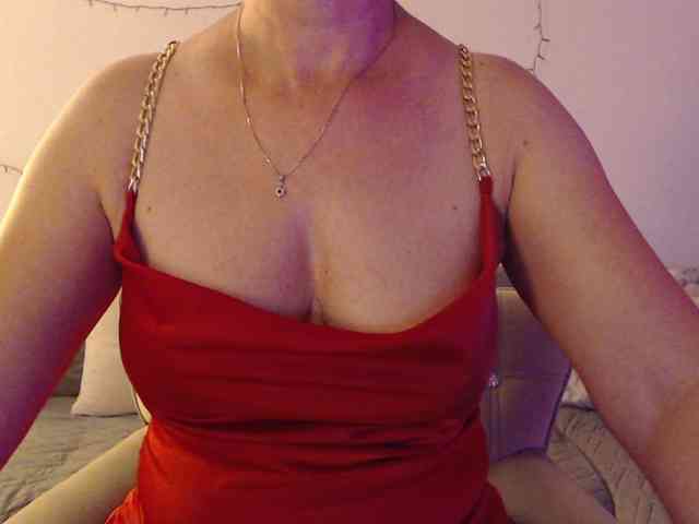 goodSnowQueen webcam