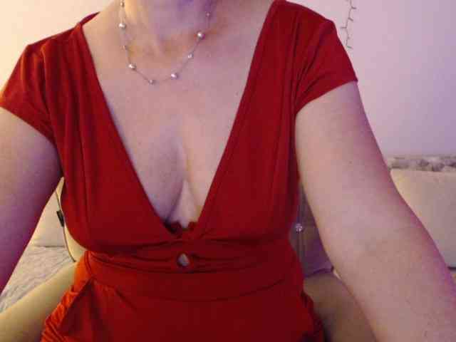 goodSnowQueen webcam