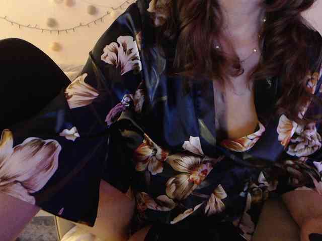 goodSnowQueen webcam