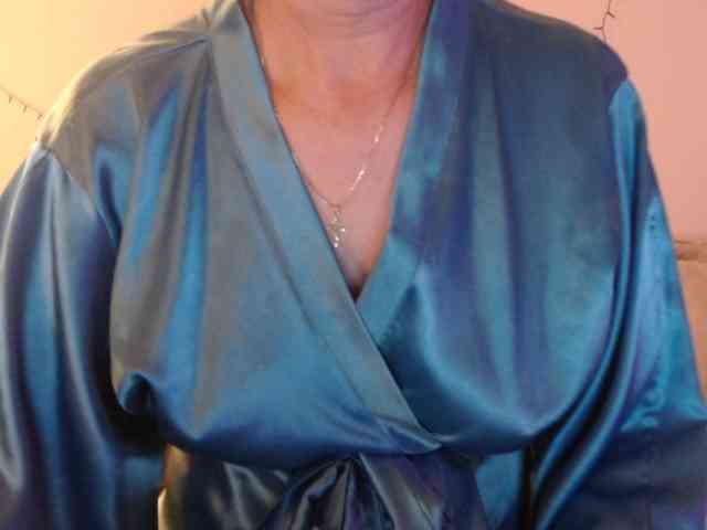 goodSnowQueen webcam