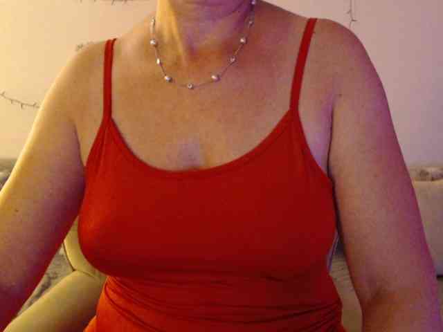 goodSnowQueen webcam