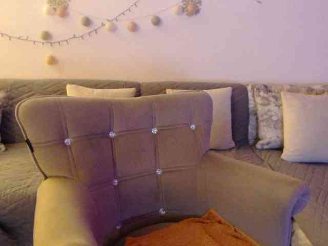 goodSnowQueen webcam