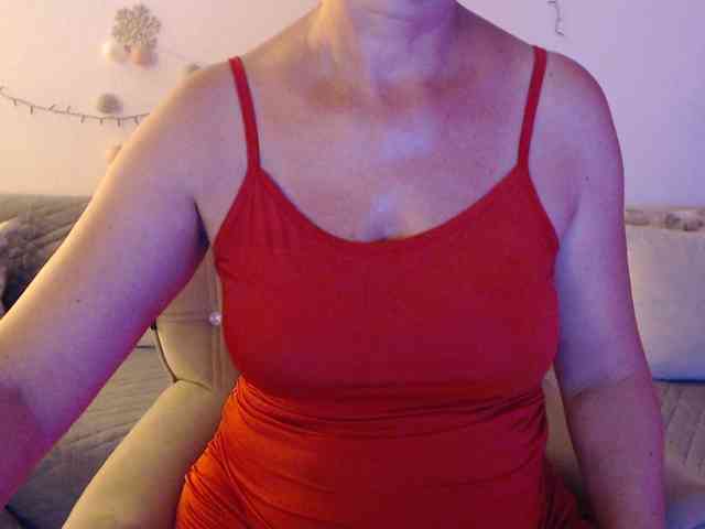 goodSnowQueen webcam