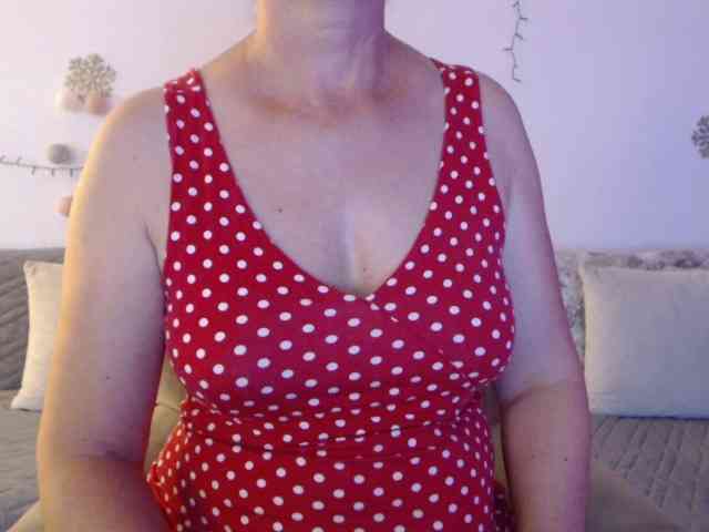 goodSnowQueen webcam