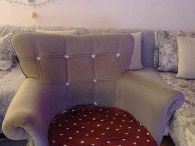 goodSnowQueen webcam