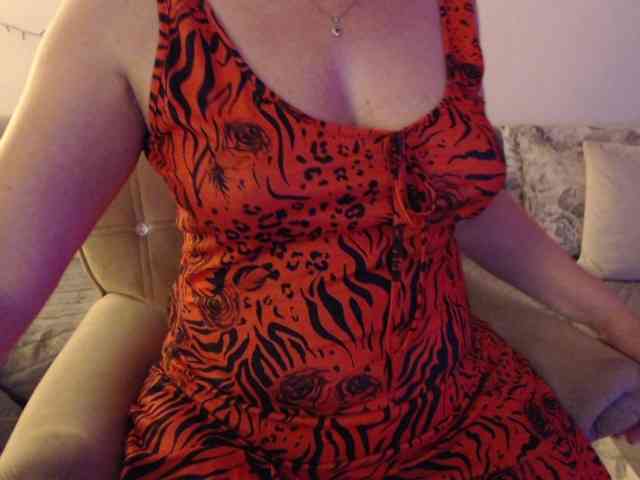 goodSnowQueen webcam