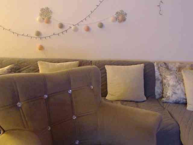 goodSnowQueen webcam