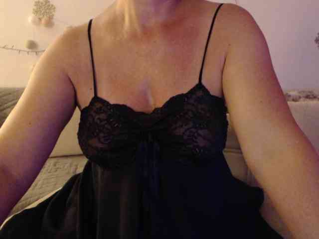 goodSnowQueen webcam
