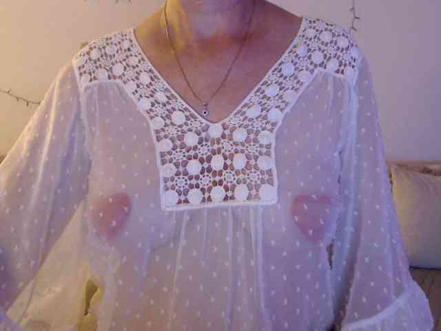 goodSnowQueen webcam