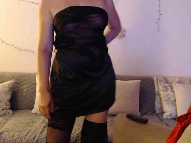 goodSnowQueen webcam