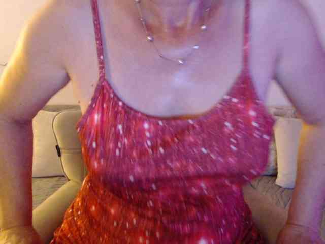 goodSnowQueen webcam