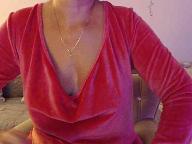 goodSnowQueen webcam