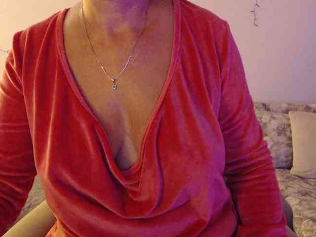 goodSnowQueen webcam