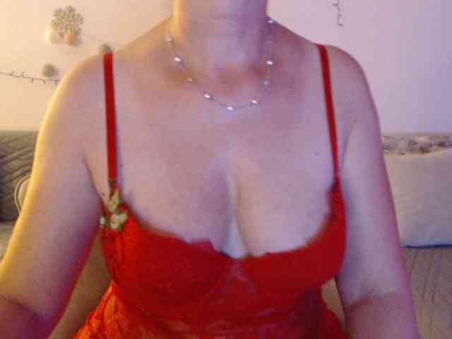goodSnowQueen webcam