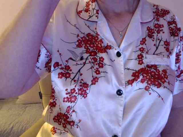 goodSnowQueen webcam