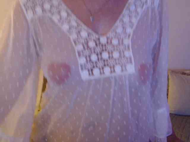 goodSnowQueen webcam